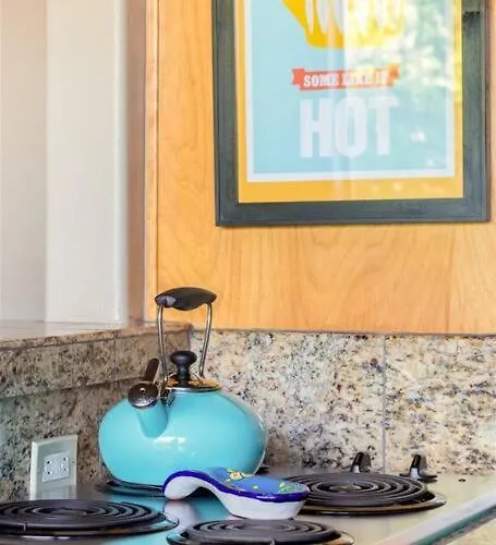 Mid Century Modern Near Old Town, Pool & Bbq Scottsdale