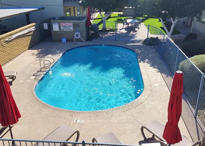 Mid Century Modern Near Old Town, Pool & Bbq Scottsdale
